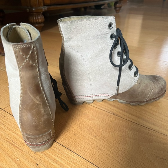 Sorel Wedge Lace Up Bootie - Picture 2 of 7